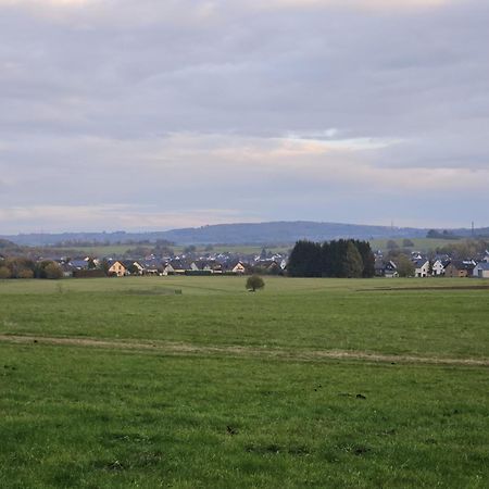 Gemuetliche Ferienwohnung Im Westerwald - "Ferienwohnung Grau" Weitefeld Bagian luar foto