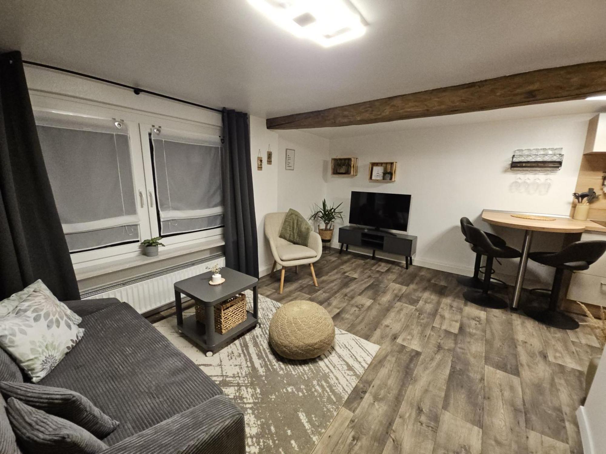 Gemuetliche Ferienwohnung Im Westerwald - "Ferienwohnung Grau" Weitefeld Bagian luar foto